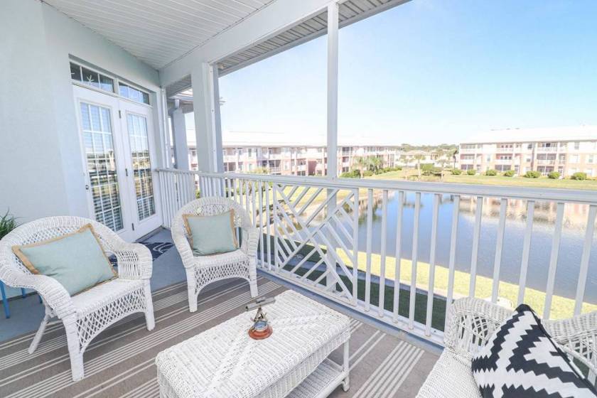 screened in porch at Seaside at Anastasia vacation rental